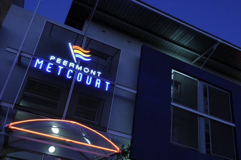 Peermont Metcourt Hotel Франсистаун Екстериор снимка
