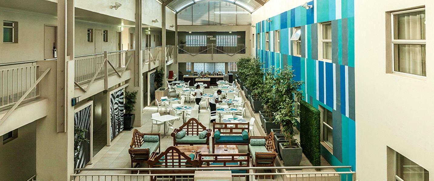 Peermont Metcourt Hotel Франсистаун Екстериор снимка