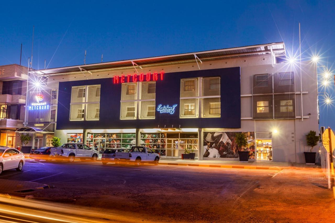 Peermont Metcourt Hotel Франсистаун Екстериор снимка