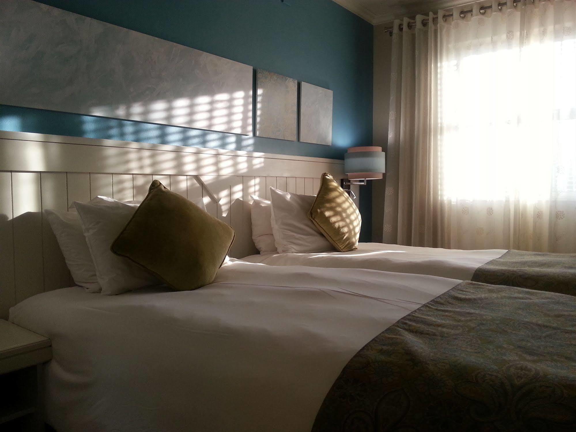Peermont Metcourt Hotel Франсистаун Екстериор снимка